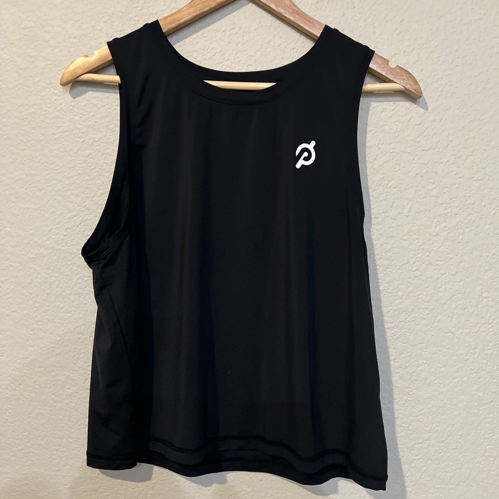 Peloton distance cropped BLACK muscle tank LARGE